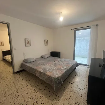 Maison De *